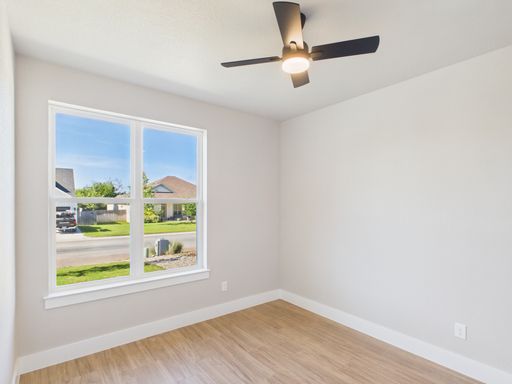 110 Parlin, Fredericksburg, TX 78624