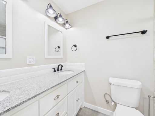 212 Myrtle Ave, Harper, TX 78631