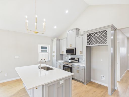 126 Feather Way , Fredericksburg, TX 78624