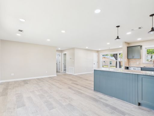 212 Myrtle Ave, Harper, TX 78631