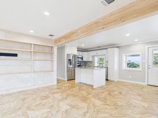 1016 LUCKENBACH-CAIN CITY RD, Fredericksburg, TX 78624
