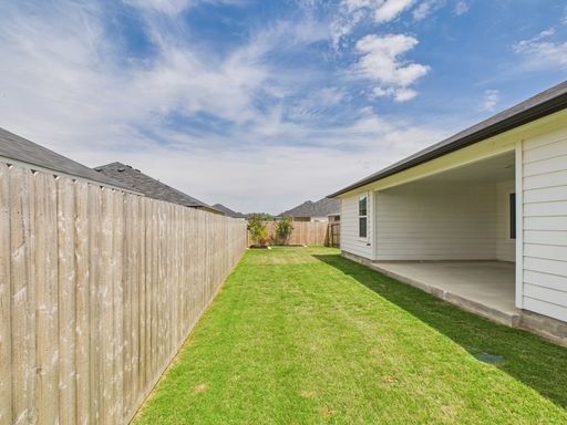 724 Grace Lane, Fredericksburg, TX 78624