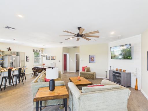 68 Lost Valley, Kerrville, TX 78028