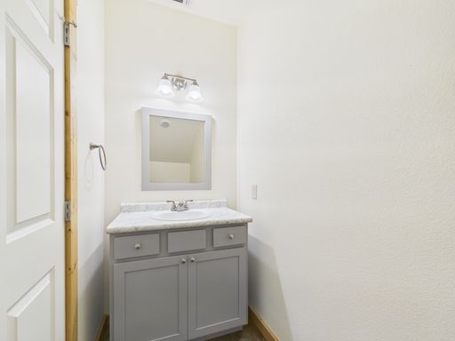 1124 Thiele Dr , Unit 200, Fredericksburg, TX 78624