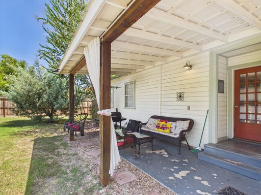 510 S Olive , Fredericksburg, TX 78624