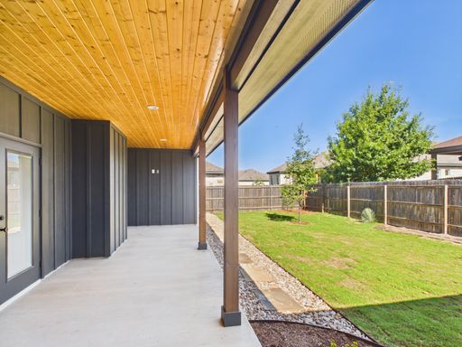 110 Parlin, Fredericksburg, TX 78624