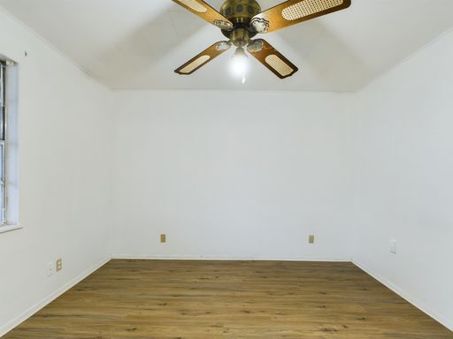 100 Northwest Drive - 19, Fredericksburg, TX 78624