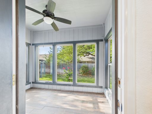 717 Darlington Drive, Fredericksburg, TX 78624