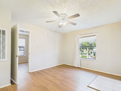 297 Billie Dr. - 8, Fredericksburg, TX 78624
