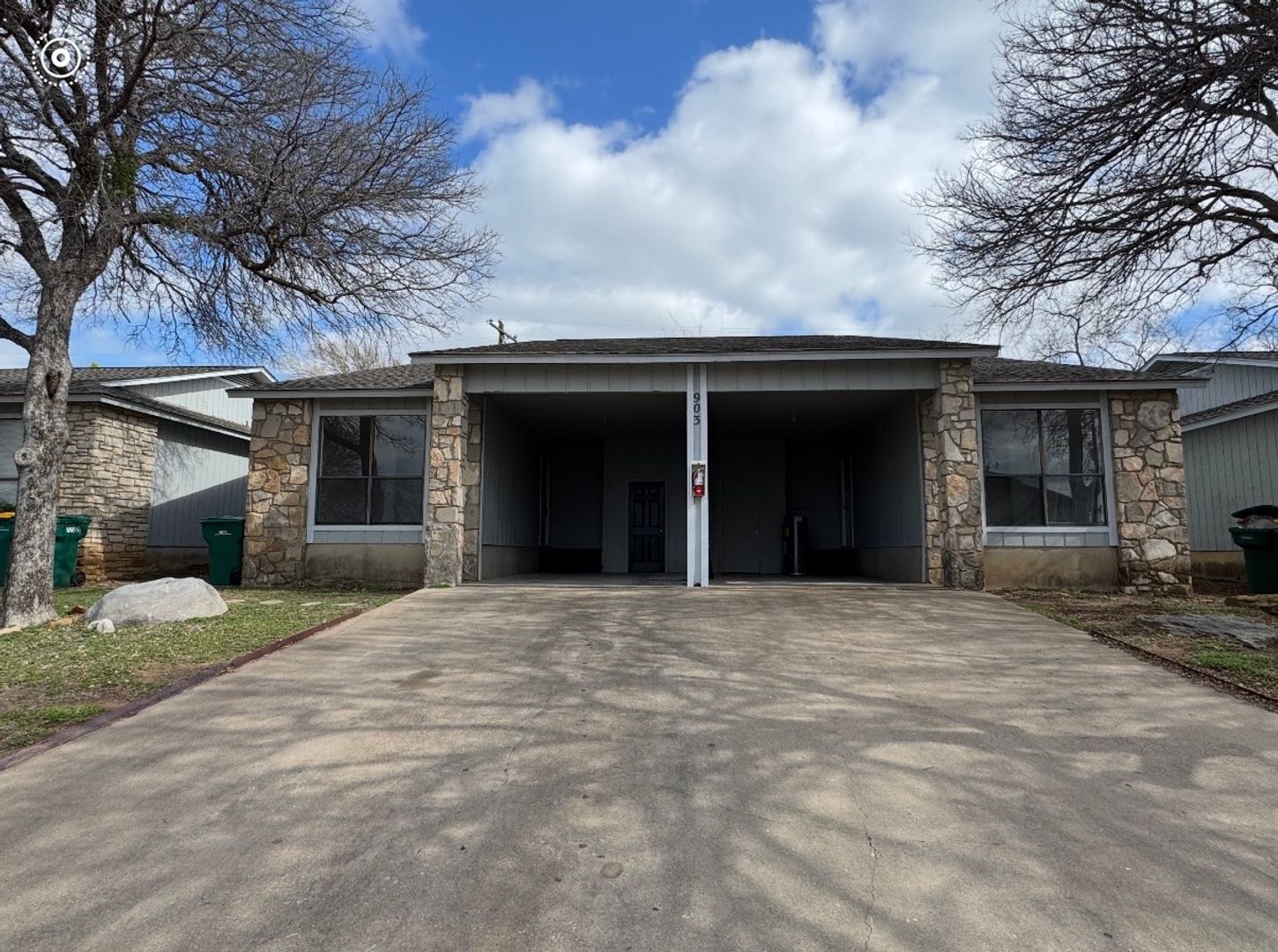 Marble Falls Apartment: 901 Mayfield Drive