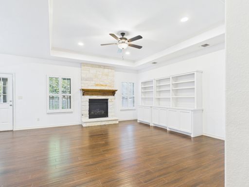 717 Darlington Drive, Fredericksburg, TX 78624