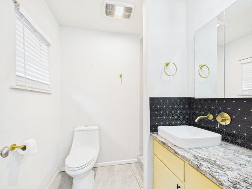 209 Forest Trail, Fredericksburg, TX 78624