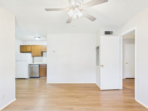 297 Billie Dr. - 8, Fredericksburg, TX 78624