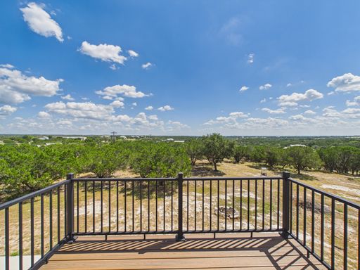 68 Lost Valley, Kerrville, TX 78028