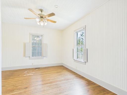 606 W Austin St , Fredericksburg, TX 78624