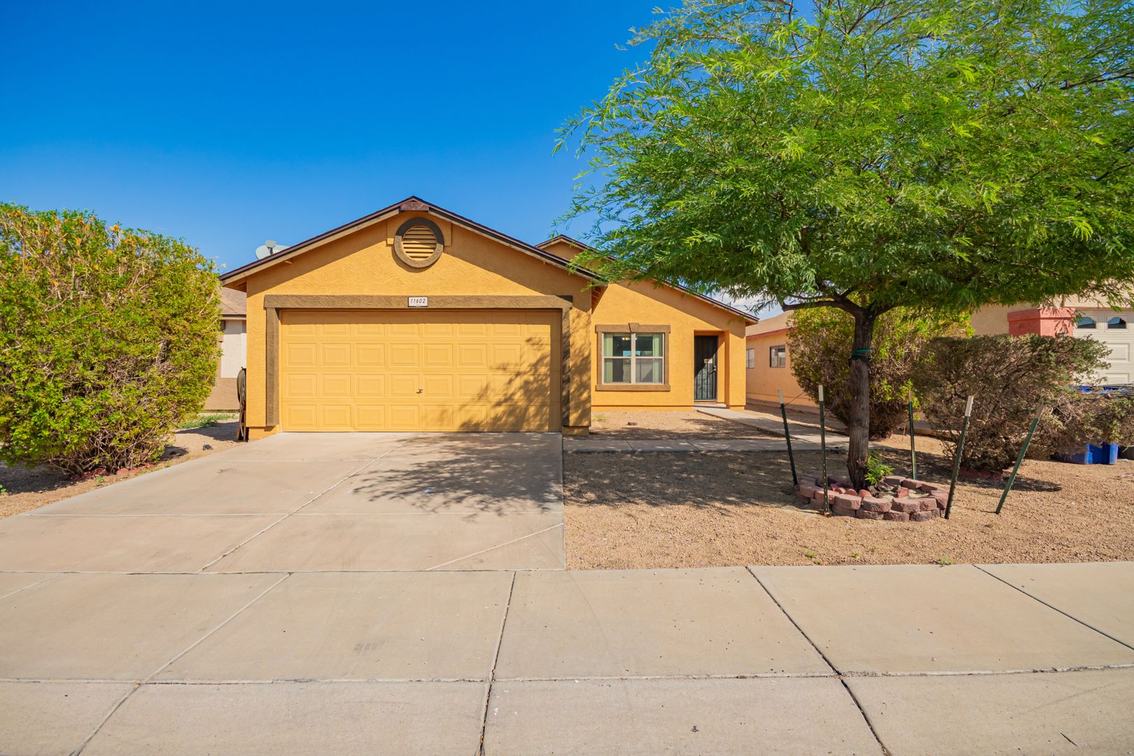 El Mirage House: 11602 W Bloomfield Rd