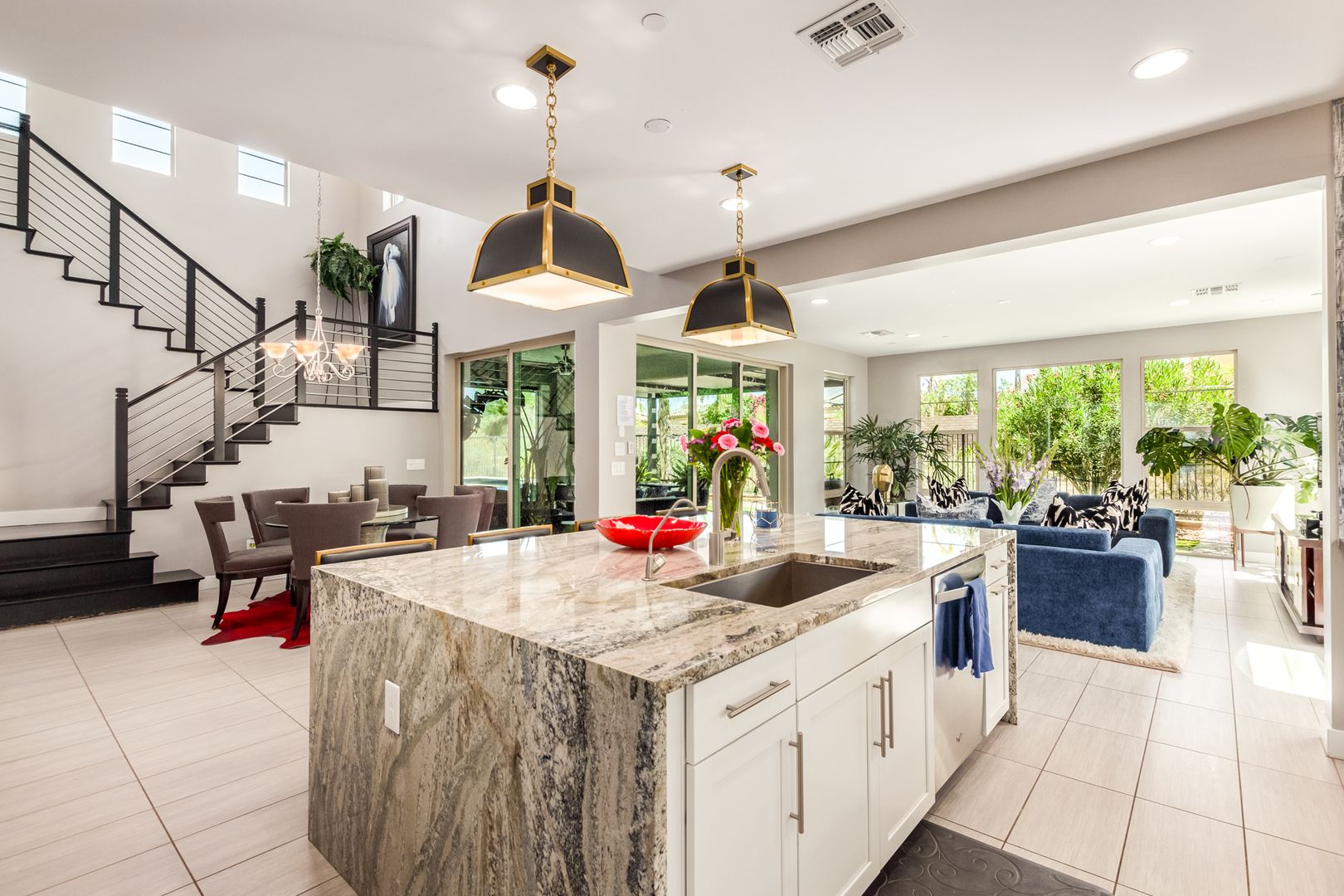 Peoria House: 12146 W Peak View Rd