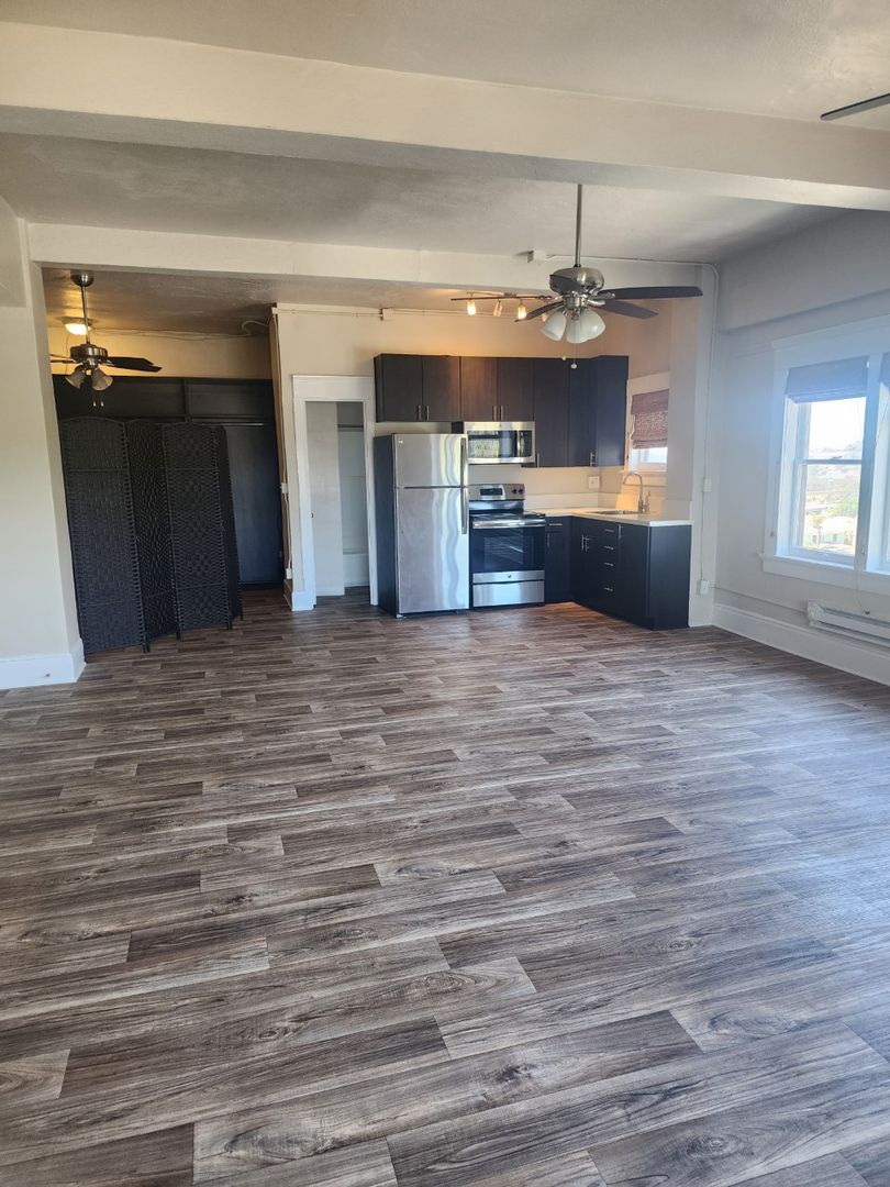 SAN DIEGO Apartment: 2331 E STREET