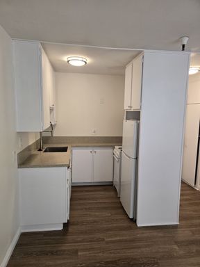 $1695. Remodeled 1 BR in the lovely Villa Sao Miguel 55+ Senior Community – photo 1