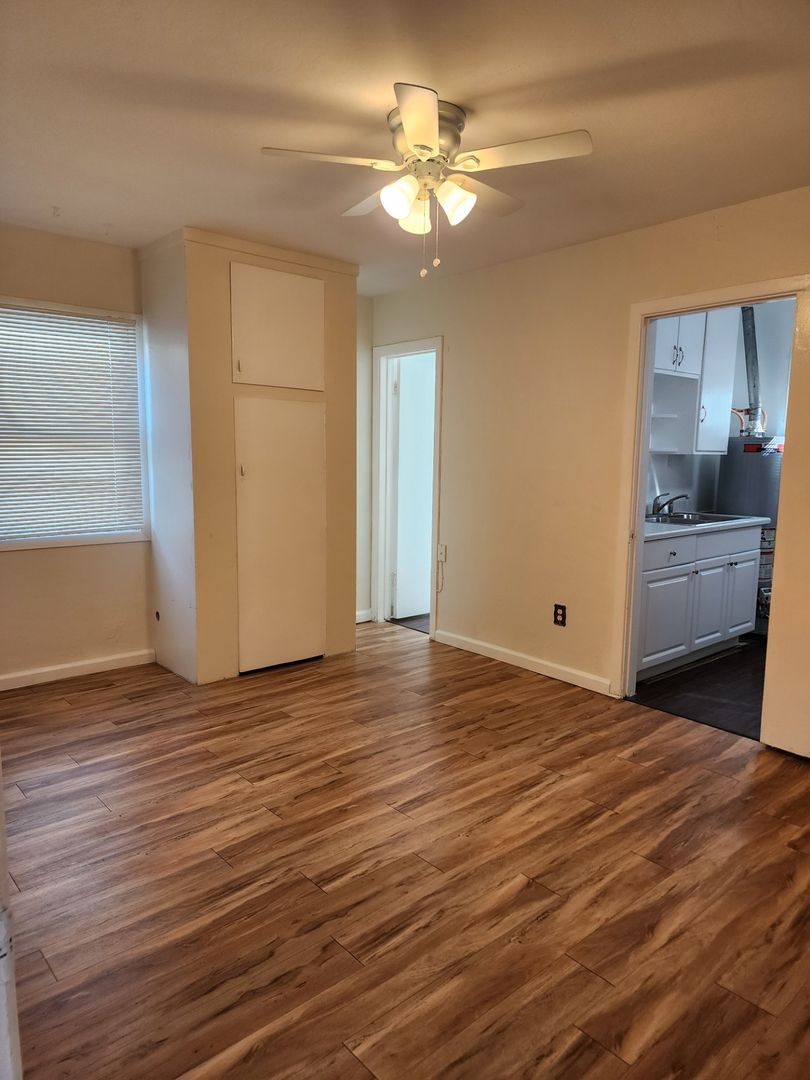 SAN DIEGO Apartment: 4669 - 73.5 FELTON STREET