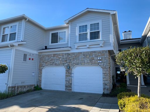 3-Bed/2-Bath Pet-Friendly Condo - Gated Community with OCEAN VIEWS!