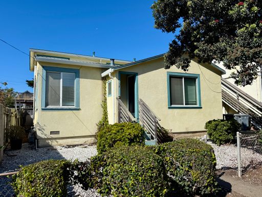 Charming 2-Bed/1-Bath Home in Sharp Park - Walk to BEACH!