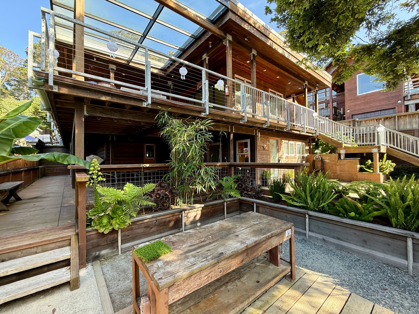 Pacifica Apartment: 1383 Grand Ave