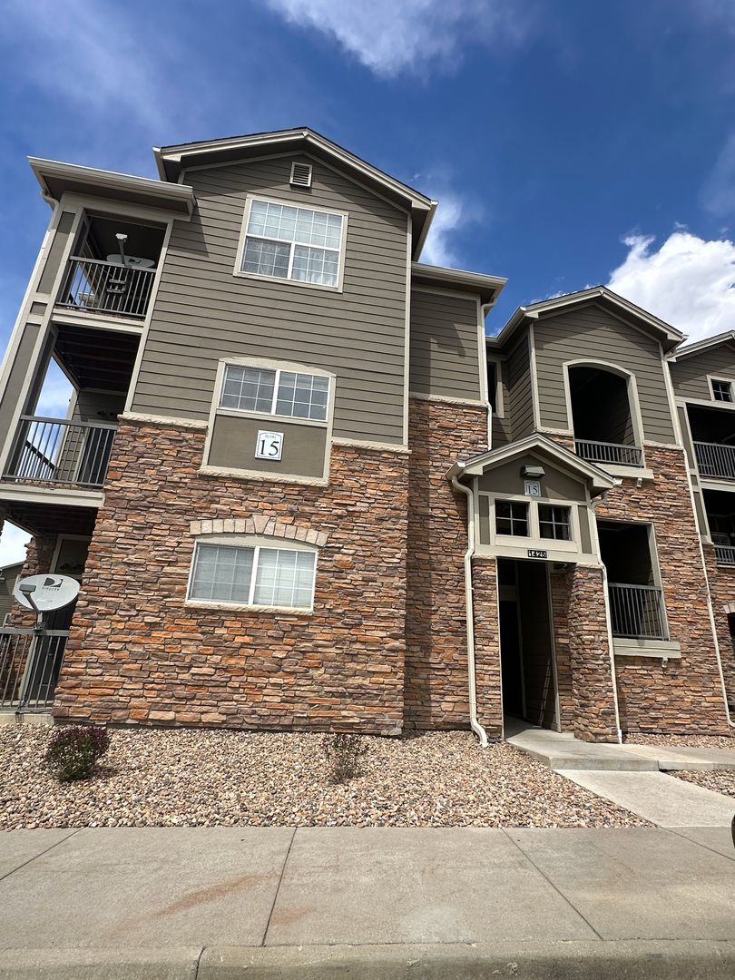 Erie House: 1425 Blue Sky Cir Unit 15-204