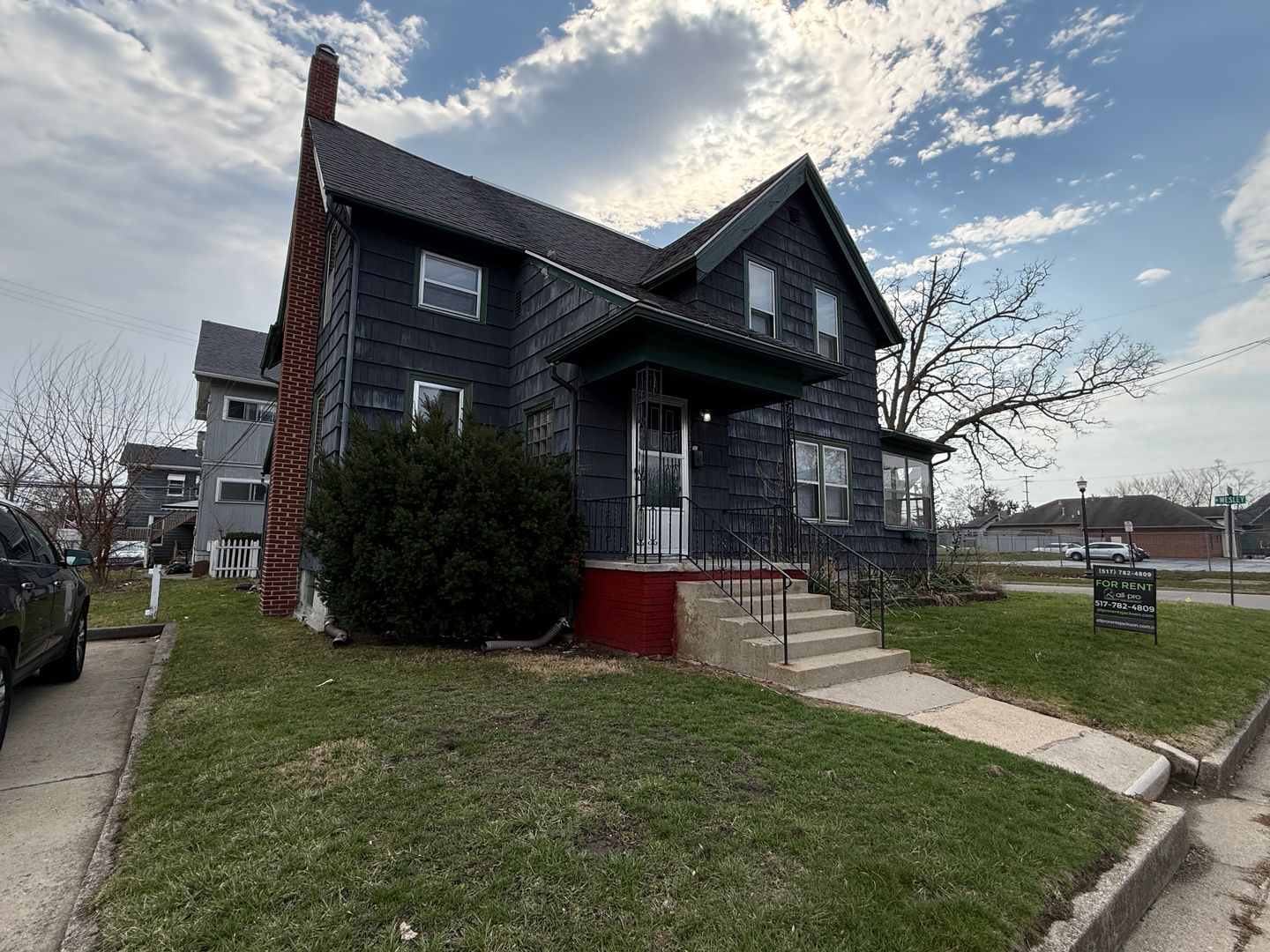 Jackson Apartment: 313 First St & 346 W Wesley St