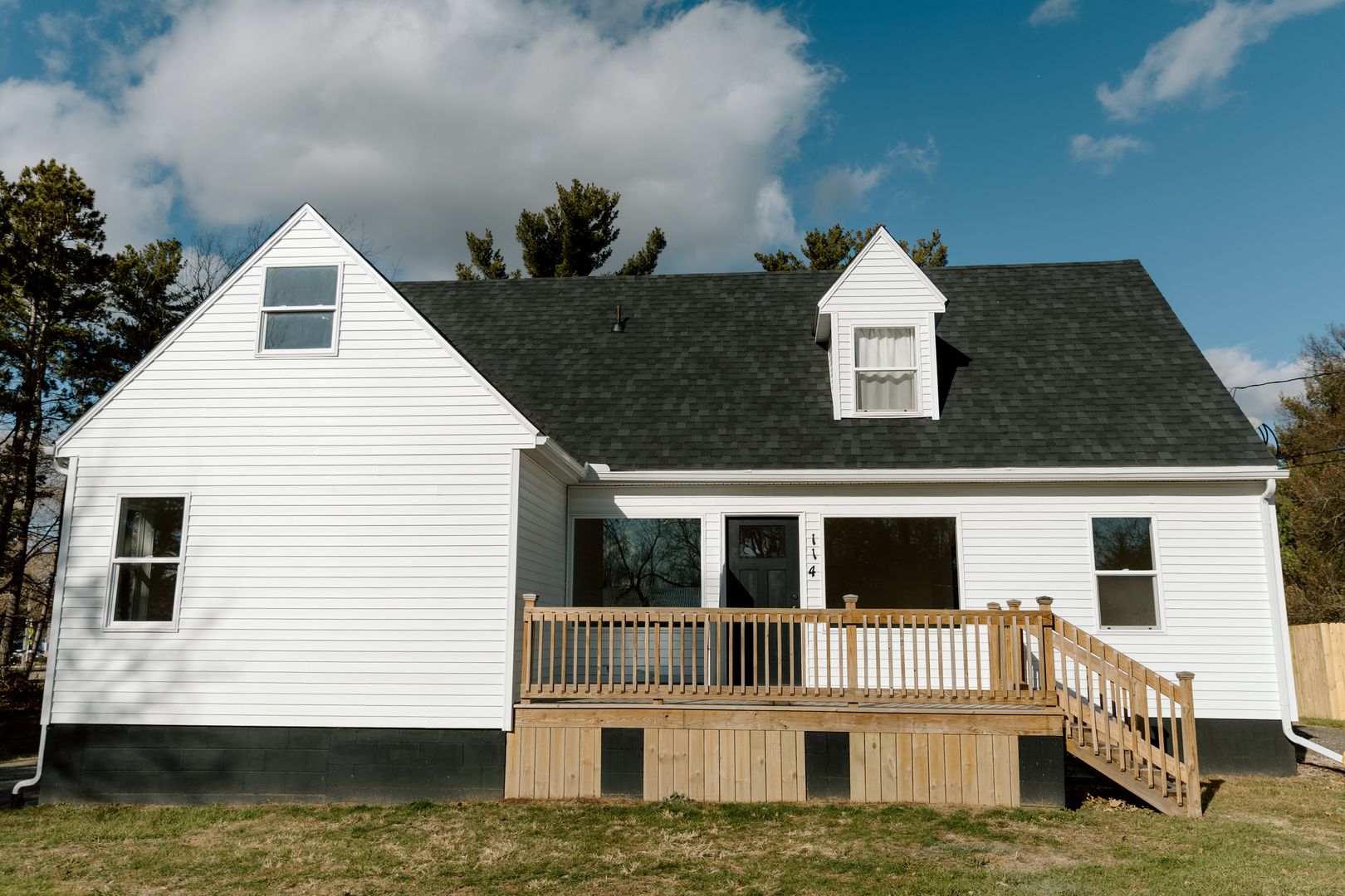 Spring Arbor Apartment: 114 Baker St