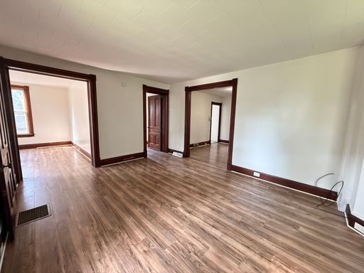Listing photo thumbnail