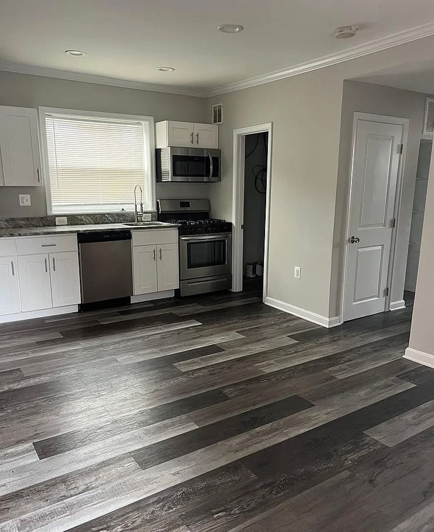 Baltimore Apartment: 1613 Elrino St