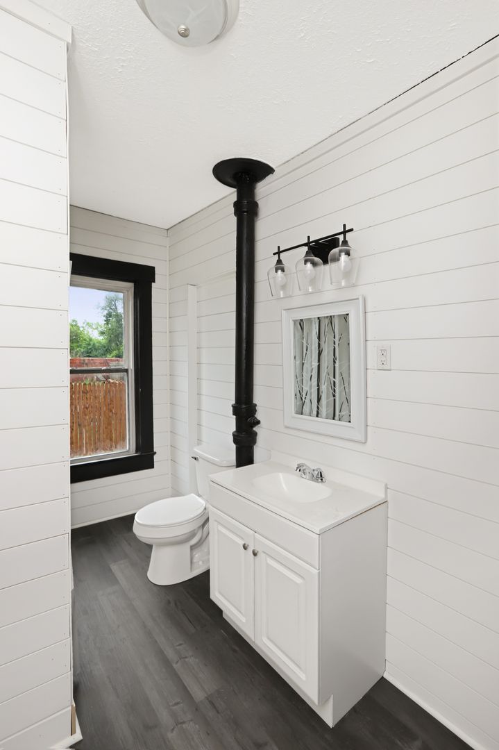 Dayton House: 1040 Huffman Ave