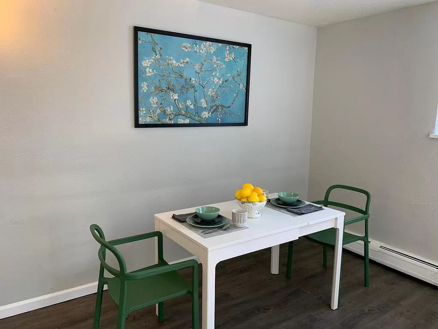 Aurora Apartment: 1436 Macon St