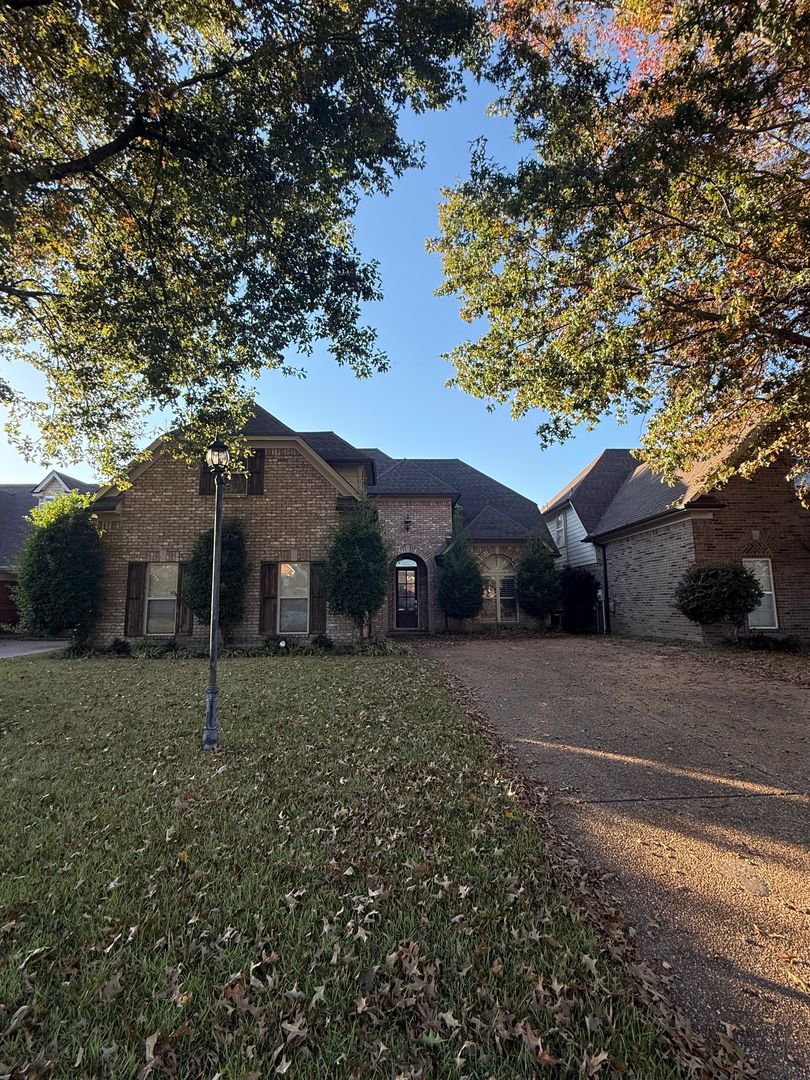 Olive Branch House: 6447 Cheyenne Drive