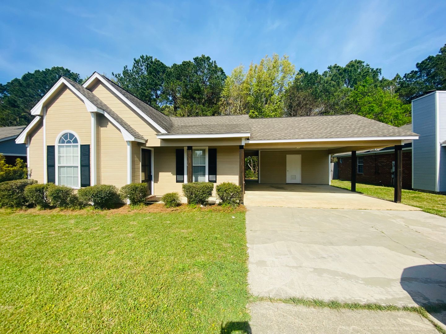 Brandon House: 473 Mockingbird Circle