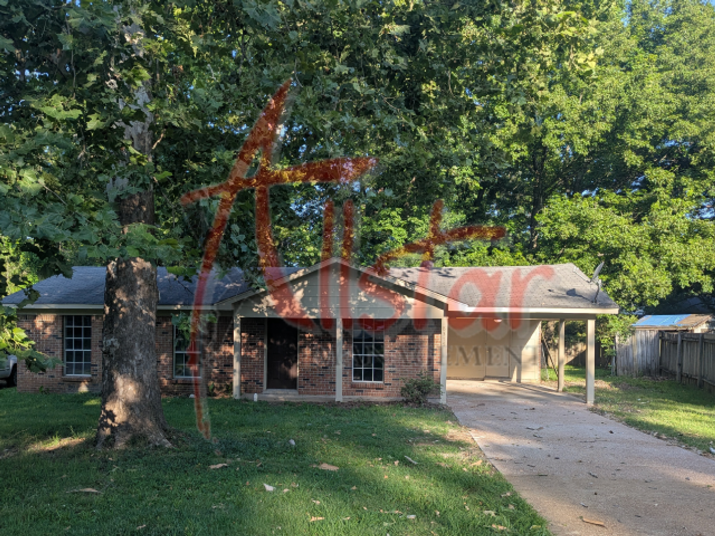 Southaven House: 8375 Old Forge Rd