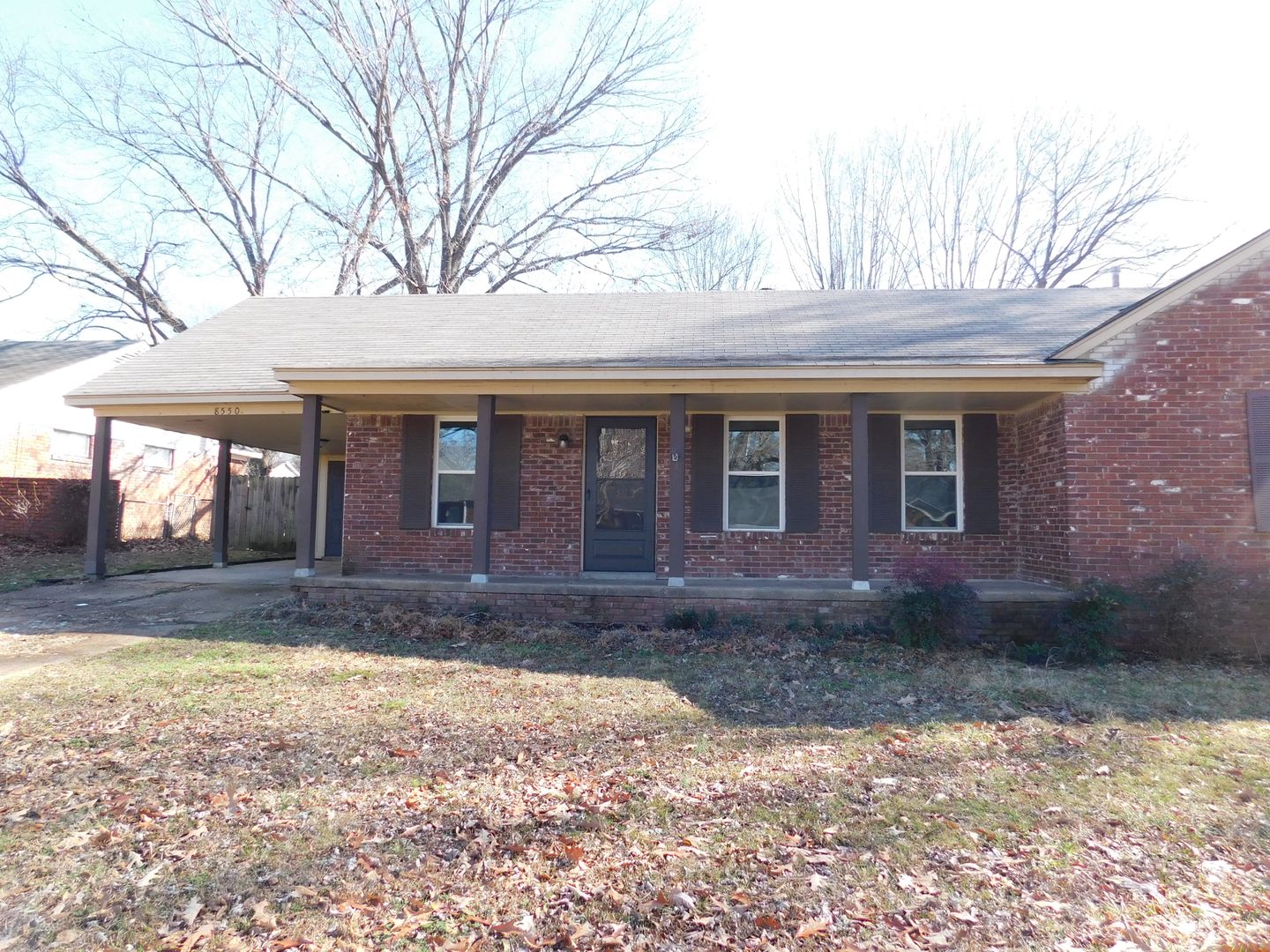 Southaven House: 8550 Darlington Cove