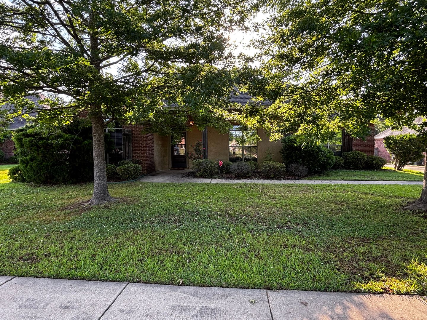 Madison House: 112 Copper Ridge Court