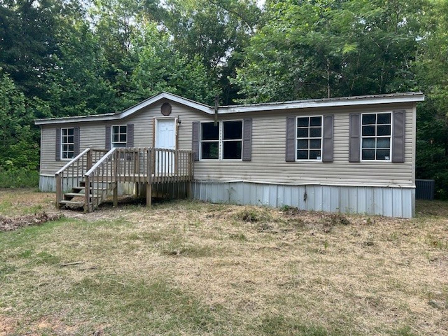 Sarah House: 965 Flag Lake Rd
