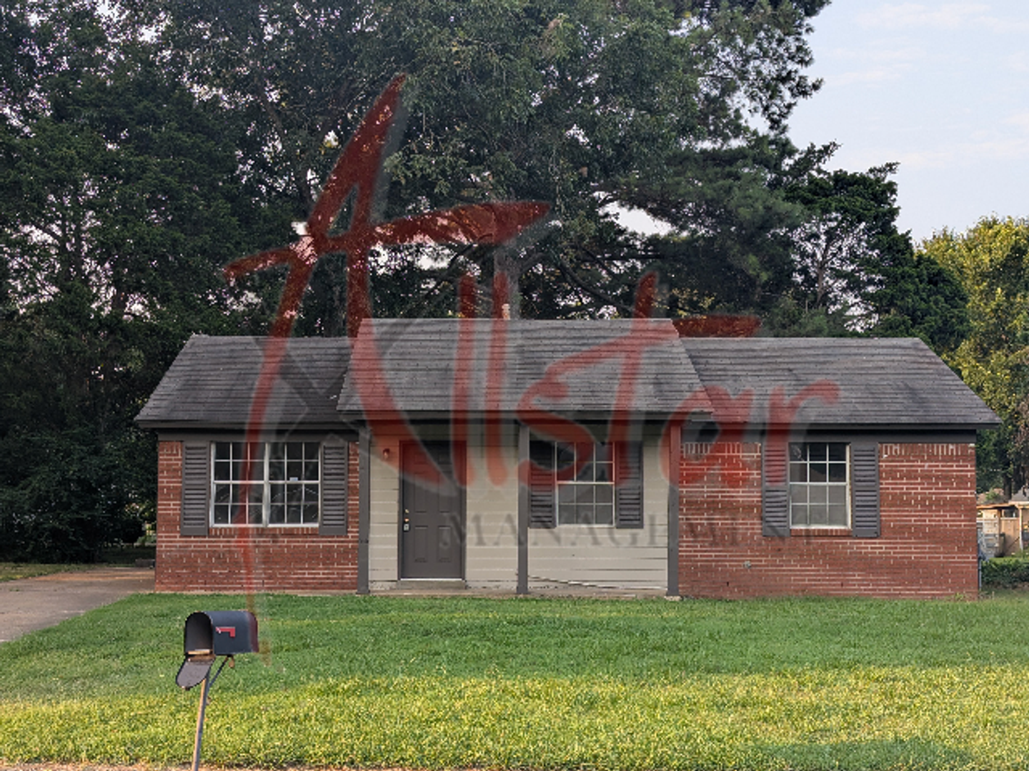 Southaven House: 1945 Mississippi Valley Blvd