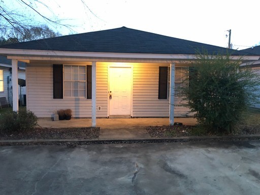 Starkville Apartment: 1315 Louisville Street