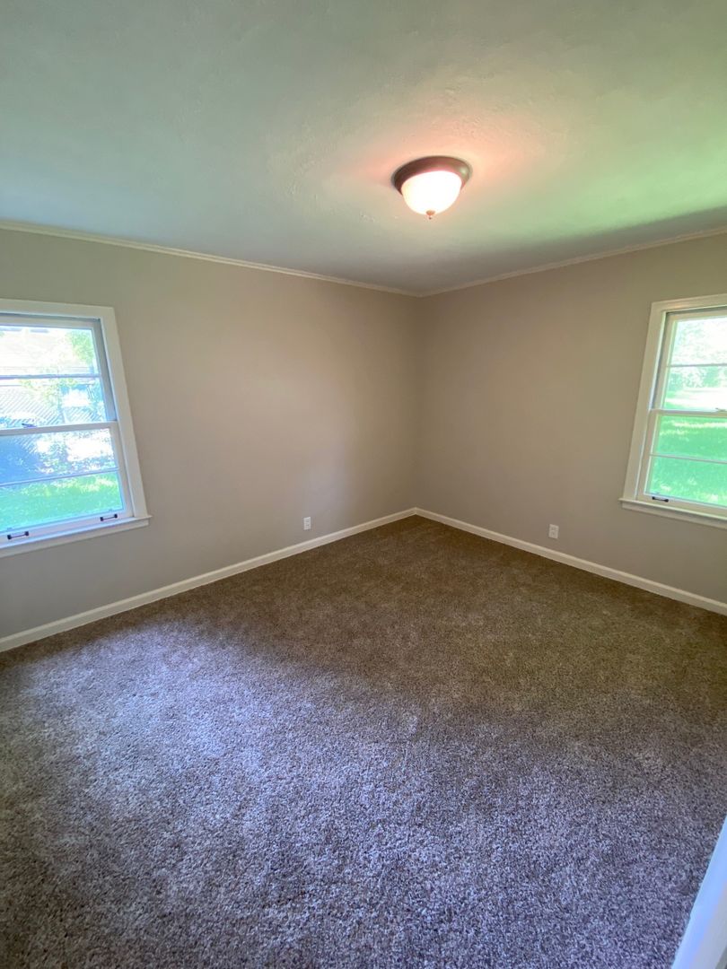 ****JUST REDUCED****PLUS***MOVE IN SPECIAL! 1/2 OFF 1ST MONTHS RENT*****4605 Highway 51 Senatobia, MS