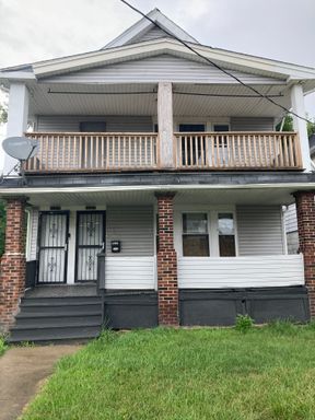 1005 E. 140th St. Cleveland, OH – photo 1