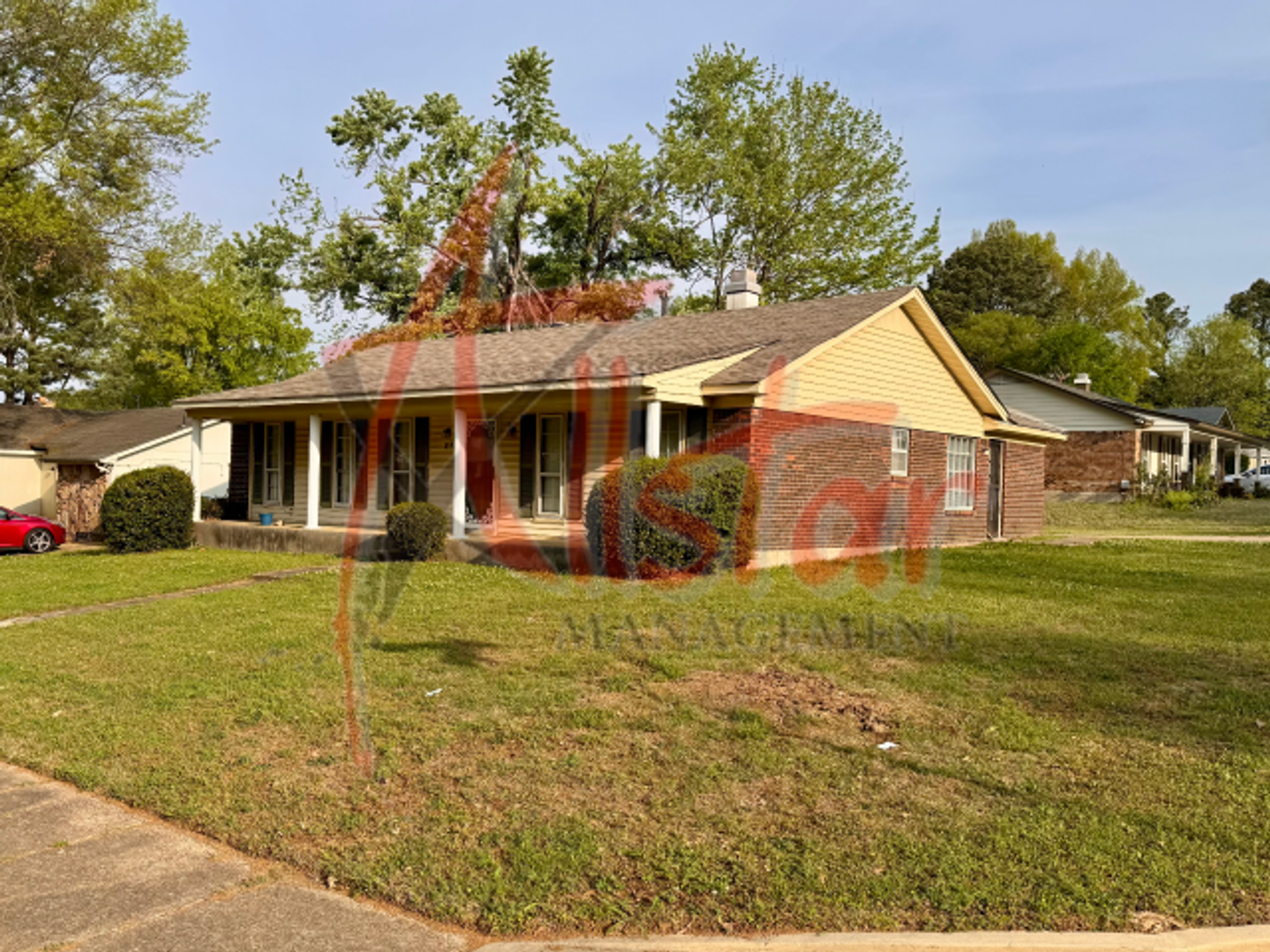 Memphis House: 3084 Greenbranch