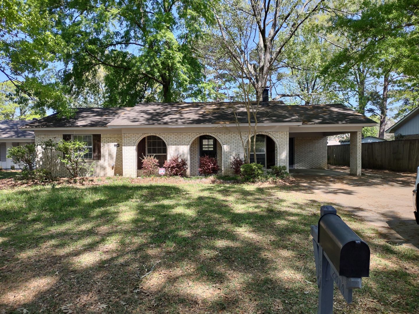 Pearl House: 2814 Teasley Drive