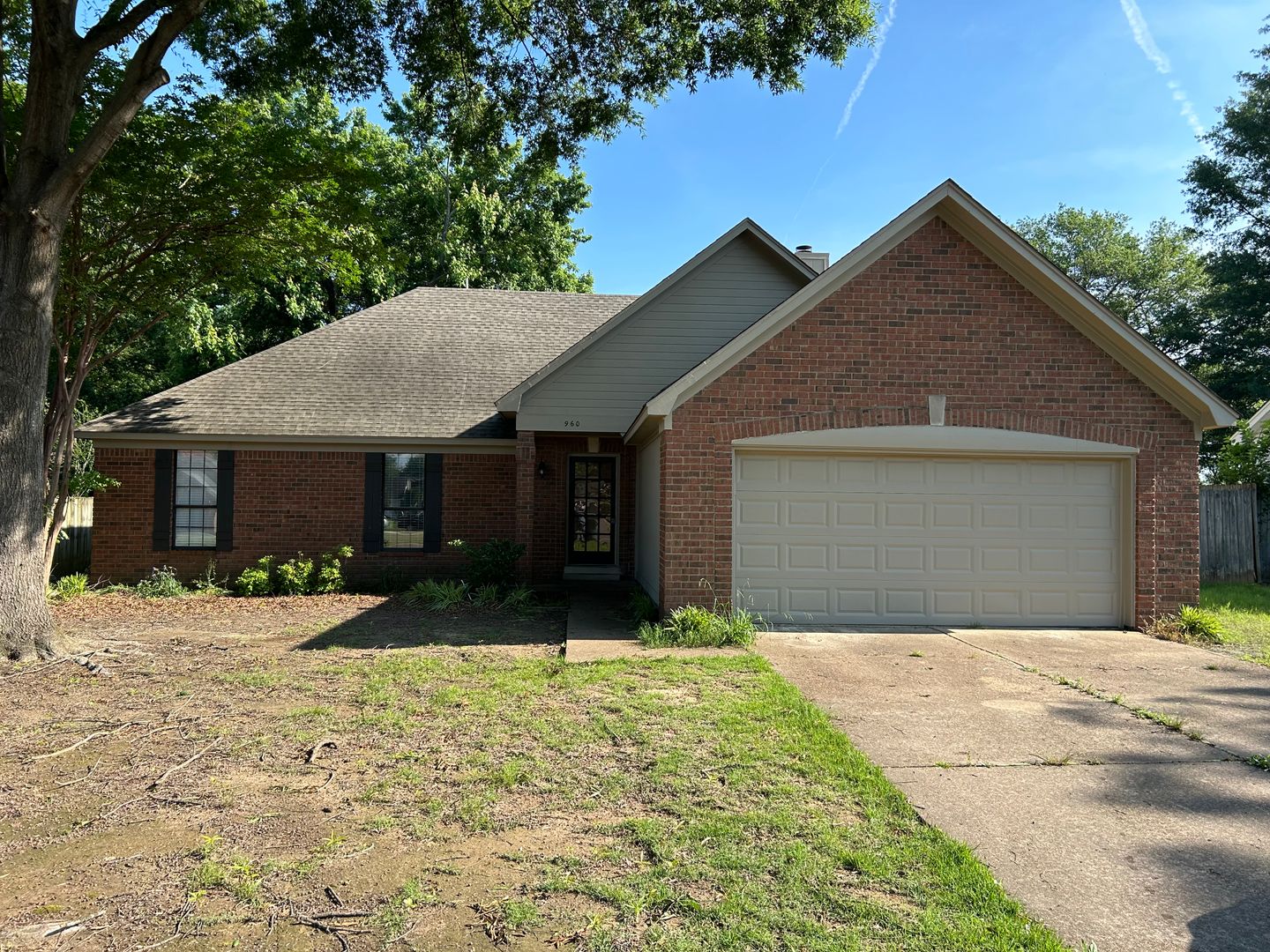 Southaven House: 960 Clarington