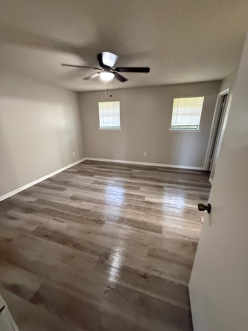 Tupelo Apartment: 405 Lumpkin Avenue