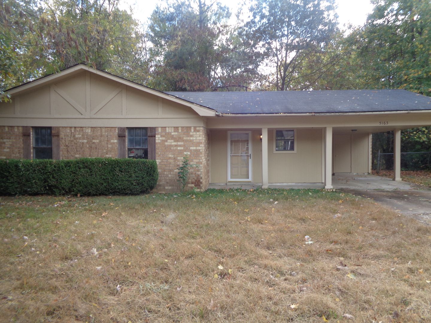 Horn Lake House: 5163 Haynes Dr