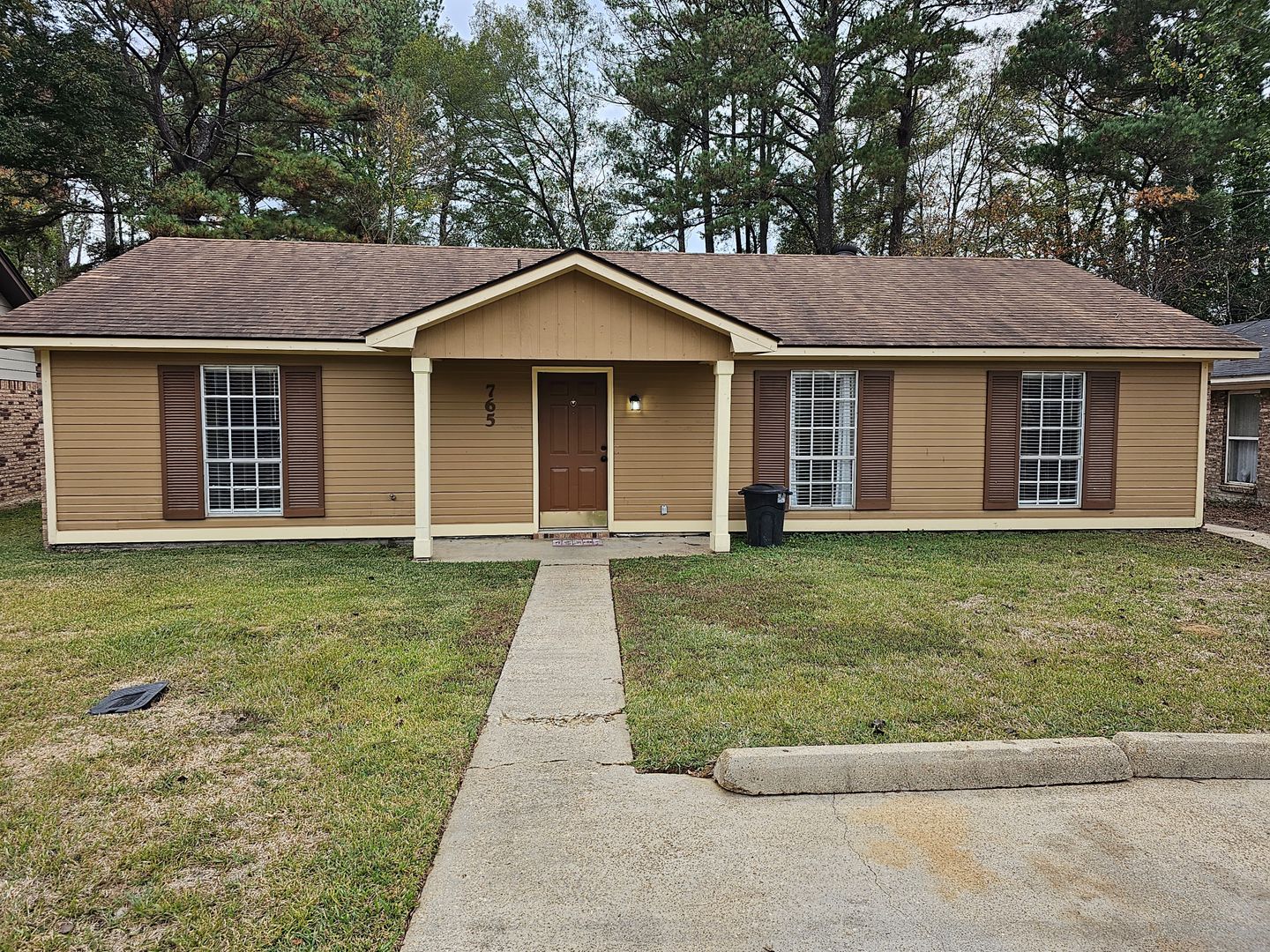 Pearl House: 765 Clearmont Drive